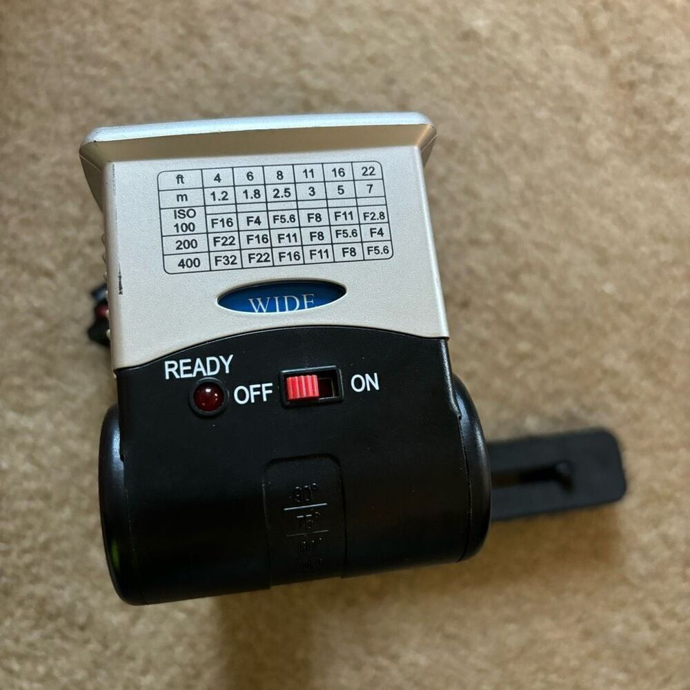 35mm Camera Flash Untested - Picture 3 of 3